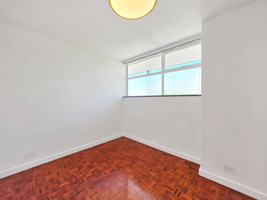 To Let 2 Bedroom Property for Rent in Green Point Western Cape